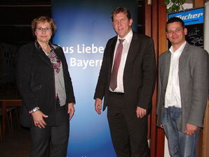 MdB Petra Ernstberger, BGM Andreas Schwarz, UB Vorsitzender Ulrich Scharfenberg